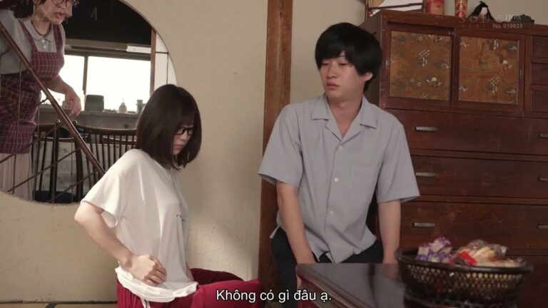 Poster of Chị kế nhút nhát loạn luân cùng cậu em trai khoai to