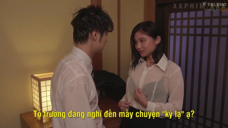 Poster of Em thư ký lẳng lơ gạ tình cậu tổ trưởng điển trai vụng trộm khi “trú mưa”